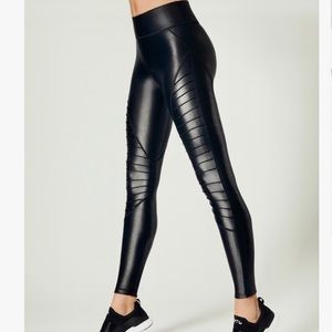 NWT CARBON38 Moto Metallic Black & Silver Full Length Leggings SZ: Medium